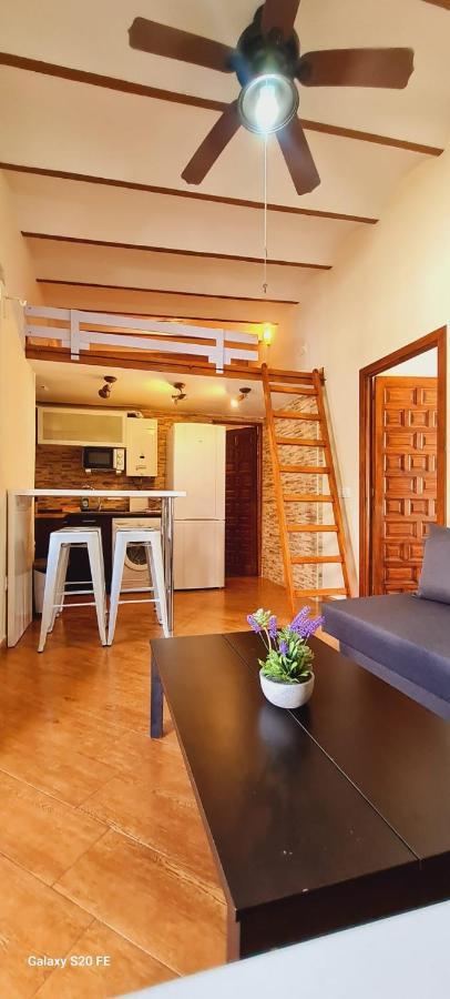 Magnifico Apartamento Tipo Duplex En Triana セビリア エクステリア 写真